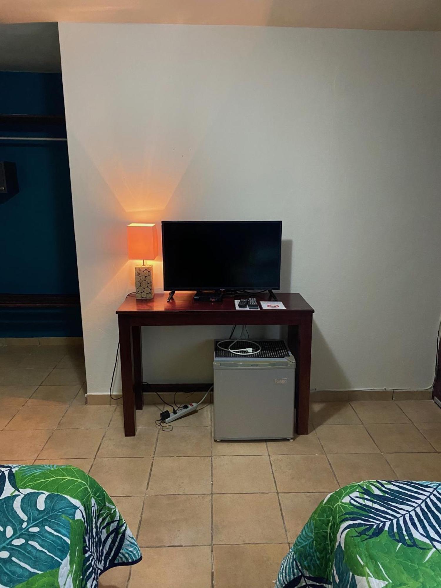 Uverito Sand Dollar B&B ลาส ทาบลาส ภายนอก รูปภาพ
